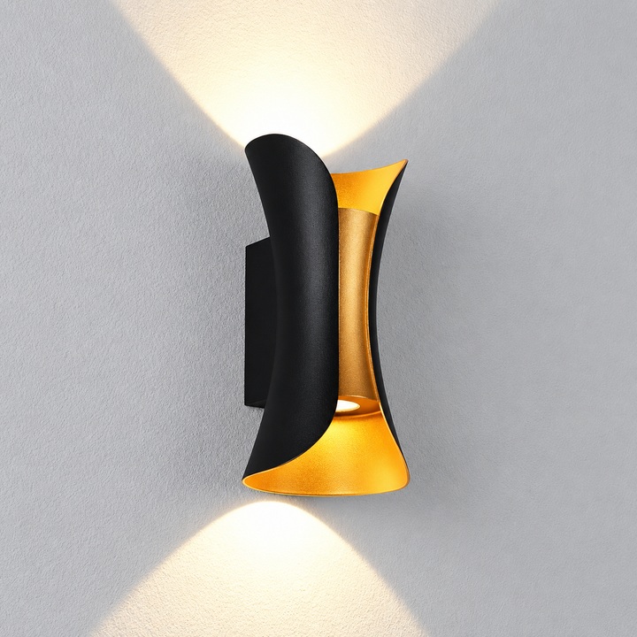Modern Curl Wall Sconce | Black Metal Indoor Wall Light
