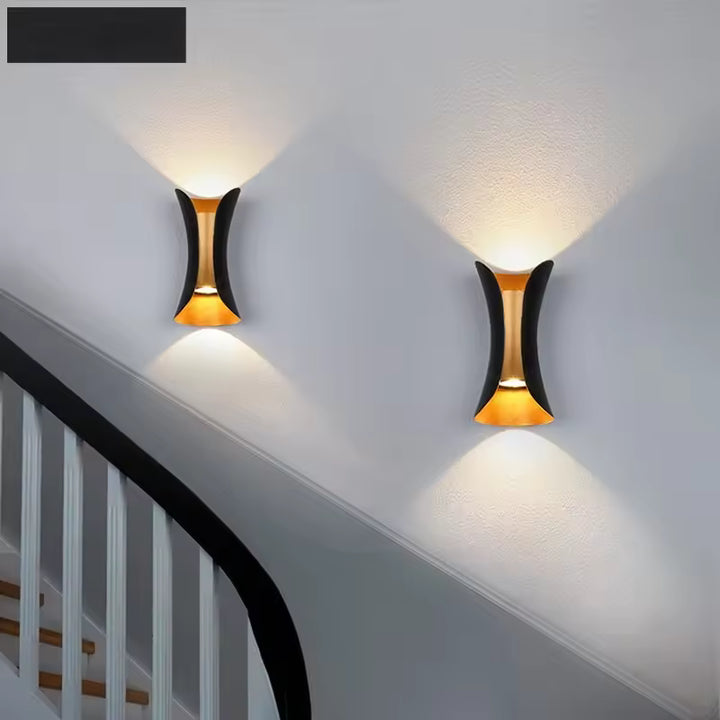 Modern Curl Wall Sconce | Black Metal Indoor Wall Light