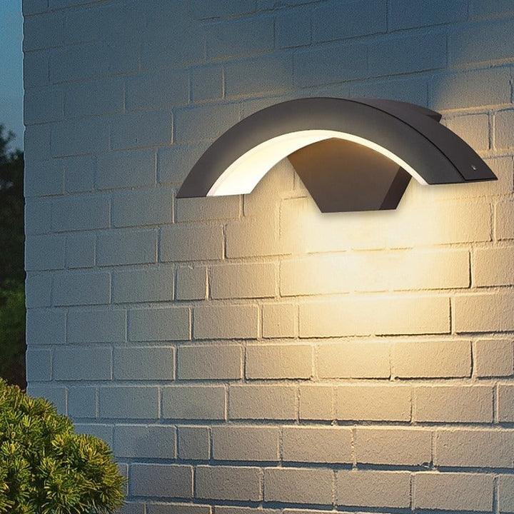 Modern Outdoor Wall Light | IP65 Waterproof LED Fixture